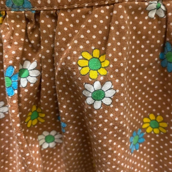 Vintage polka dot flower print apron - Picture 5 of 8